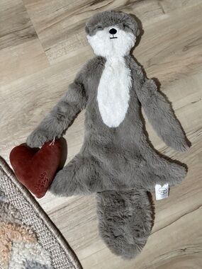 Slumberkins Plush Otter Comforter Toy with Red Heart